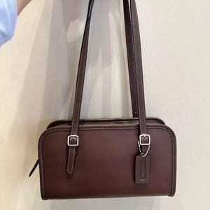 Chic COACH Maple Zip Swing Bag - New With Tags